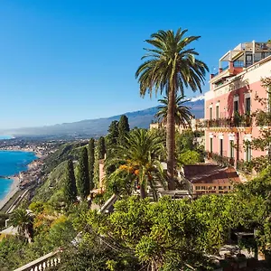 hotel-villa-schuler.taorminaitalyhotels.com/