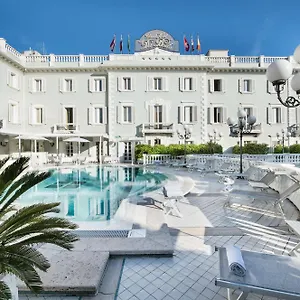 grand-hotel-des-bains-riccione.riccione-hotels.org/